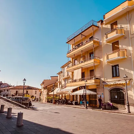 Piazza Laurino