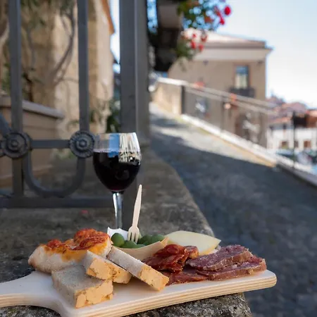 Piazza * Laurino